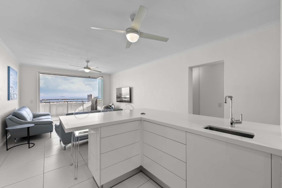 2 Bedroom Property for Sale in Sea Point Western Cape
